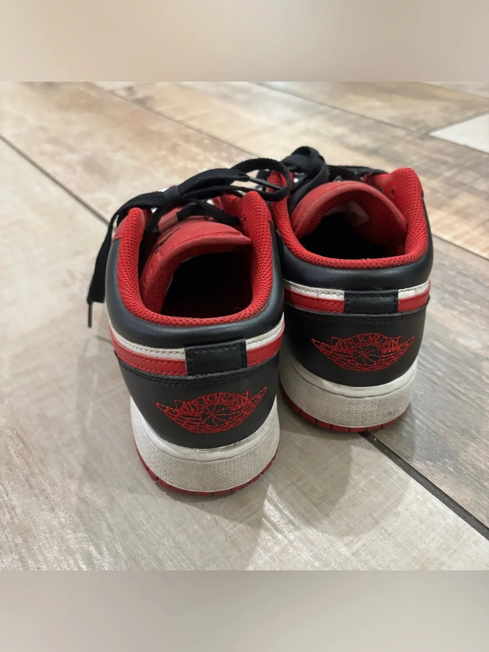 Nike low air